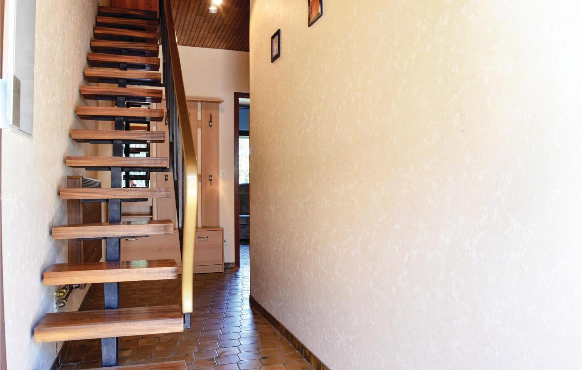 Cozy Home In Sellerich With Kitchen Exteriér fotografie
